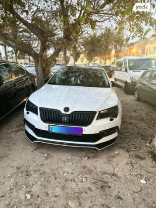 סקודה סופרב (עד 2019) 4X4 L&K אוט' 2.0 (280 כ"ס) בנזין 2016 למכירה ברהט