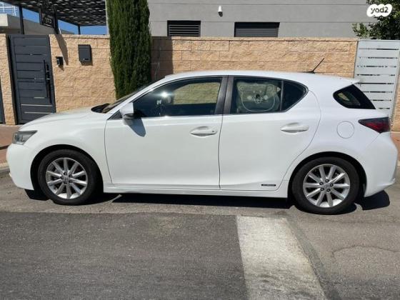 לקסוס CT200H הייבריד אוט' 1.8 (99 כ"ס) בנזין 2012 למכירה בעכו