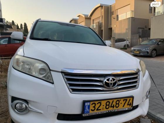 טויוטה RAV4 ארוך 4X4 GLI אוט' 2.0 (158 כ''ס) בנזין 2011 למכירה בבאר יעקב