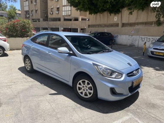 יונדאי i25 Inspire אוט' 1.4 (109 כ''ס) בנזין 2013 למכירה ברמת גן