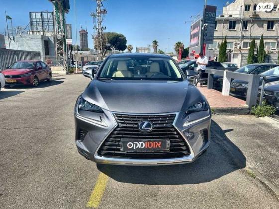 לקסוס NX NX300H Premium FWD הייבריד אוט' 2.5 (155 כ''ס) בנזין 2021 למכירה בתל אביב יפו