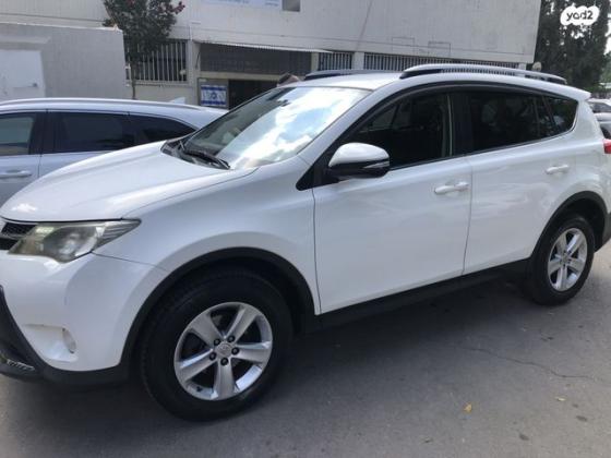 טויוטה RAV4 ארוך 4X4 Premium אוט' 2.0 (151 כ''ס) בנזין 2014 למכירה ביבנה