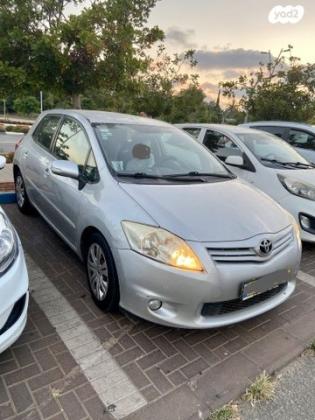 טויוטה אוריס GLI אוט' 1.6 (124 כ"ס) בנזין 2011 למכירה בחולון