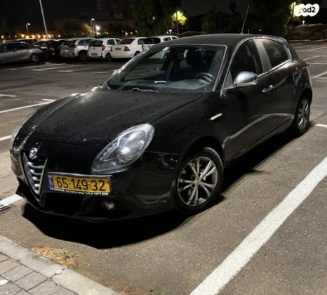 אלפא רומיאו ג'ולייטה Competizione אוטומט 1.4 (170 כ"ס) בנזין 2014 למכירה בתל אביב יפו