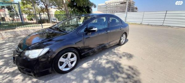 הונדה סיוויק סדאן החדשה Executive אוט' 1.8 (140 כ''ס) בנזין 2009 למכירה באלעד