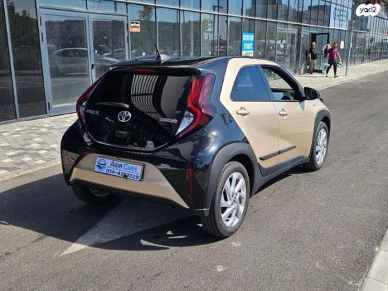 טויוטה אייגו קרוס (AYGO X) Pure הצ'בק 4X2 אוט' 1.0 (72 כ"ס) בנזין 2023 למכירה בראשון לציון