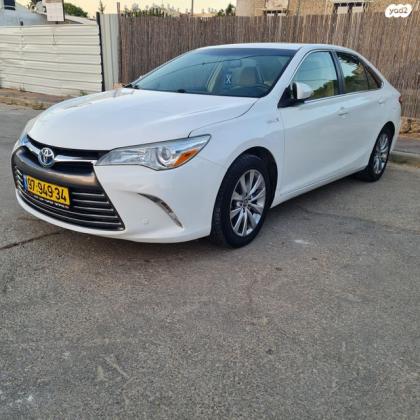 טויוטה קאמרי LE הייבריד אוט' 2.5 (158 כ"ס) בנזין 2016 למכירה ברמת השרון