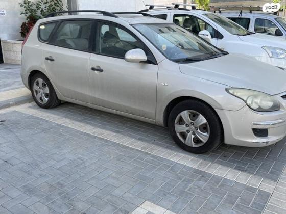 יונדאי i30CW Inspire סטיישן אוט' 1.6 (126 כ''ס) בנזין 2009 למכירה בפתח תקווה
