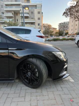 סיאט לאון FR Plus אוט' 3 דל' 1.8 (180 כ"ס) בנזין 2017 למכירה בחדרה