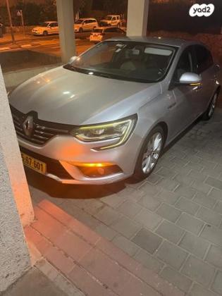 רנו מגאן גראנד קופה Intense אוט' 1.2 (132 כ"ס) בנזין 2018 למכירה בבני ברק