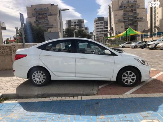 יונדאי i25 Inspire אוט' 1.4 (109 כ''ס) בנזין 2012 למכירה ברמלה