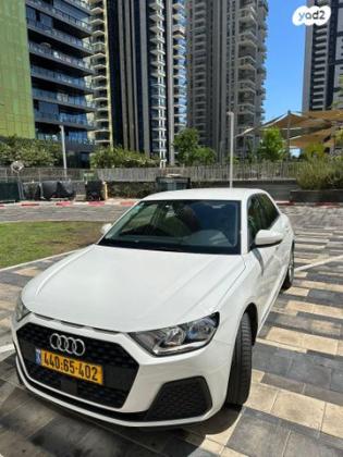 אאודי A1 Regular אוט' 1.0 (110 כ''ס) בנזין 2021 למכירה בבת ים