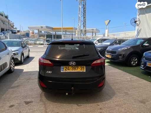 יונדאי i30 Inspire סטיישן אוט' 1.6 (135 כ"ס) בנזין 2014 למכירה בראשון לציון