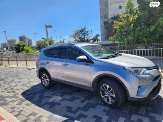 טויוטה RAV4 הייבריד Premium הייבריד אוט' 2.5 (155 כ''ס) בנזין 2018 למכירה באלעד