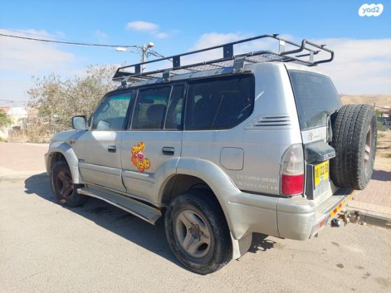 טויוטה לנד קרוזר פרדו ארוך 4X4 STD אוט' דיזל 8 מק' 3.0 (163 כ''ס) דיזל 2002 למכירה בירוחם