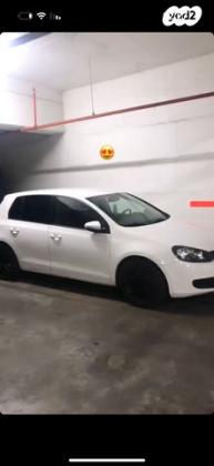 פולקסווגן גולף Trendline אוט' 5 דל' 1.6 (102 כ''ס) בנזין 2009 למכירה בחולון