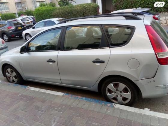 יונדאי i30CW Inspire סטיישן אוט' 1.6 (126 כ''ס) בנזין 2009 למכירה באור יהודה