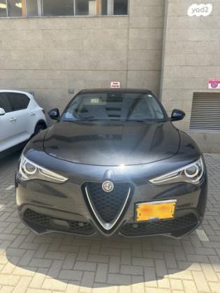 אלפא רומיאו סטלויו 4X4 First Edition SR אוט' 2.0 (280 כ''ס) בנזין 2018 למכירה בכפר סבא