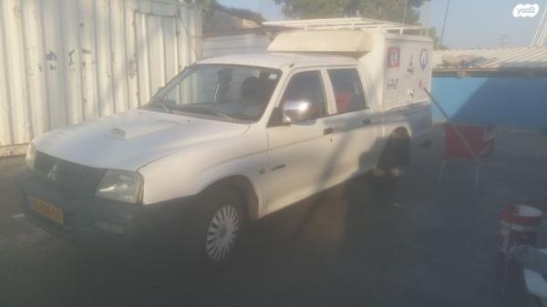 מיצובישי מאגנום 2X4 GL דאבל קבינה ידני דיזל 2.5 (90 כ''ס) דיזל 2006 למכירה בעכו