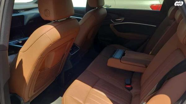 אאודי E-tron 4X4 Advanced Premium אוט' חשמלי (408 כ''ס) חשמלי 2020 למכירה בחיפה