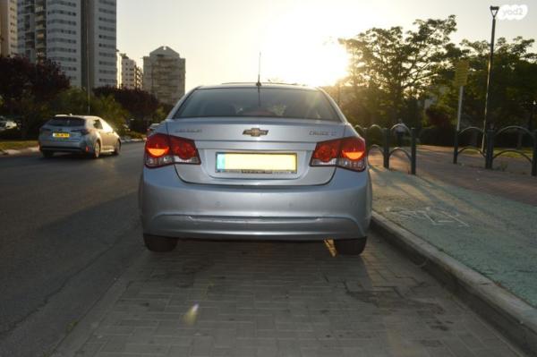שברולט קרוז LT Platinum סדאן אוט' 1.6 (124 כ''ס) בנזין 2013 למכירה ברחובות