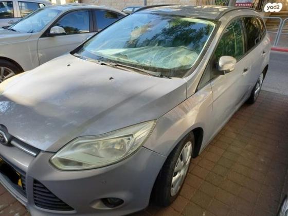 פורד פוקוס Trend סטיישן אוט' 1.6 (125 כ''ס) בנזין 2013 למכירה בחיפה