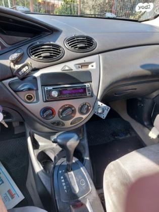 פורד פוקוס LX סדאן אוט' 1.6 (102 כ''ס) בנזין 2005 למכירה באריאל