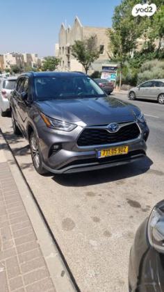 טויוטה היילנדר 4X4 E-Xclusive הייבריד אוט' 7 מק' 2.5 (190 כ''ס) בנזין 2021 למכירה בירושלים