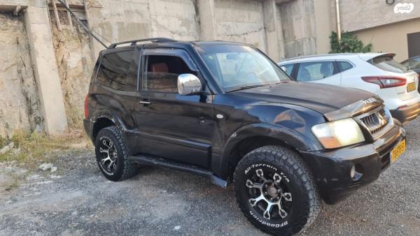 מיצובישי פג'רו קצר 4X4 GLS אוט' דיזל 5 מק' 3.2 (160 כ''ס) דיזל 2004 למכירה בכפר קרע