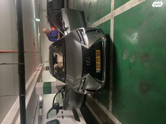 לקסוס UX UX250H Luxury הייבריד אוט' 2.0 (152 כ''ס) בנזין 2020 למכירה בתל אביב יפו