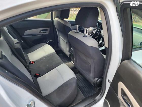 שברולט קרוז LS סדאן אוט' 1.6 (124 כ"ס) בנזין 2012 למכירה בחיפה