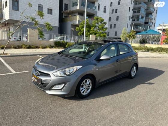 יונדאי i30 Premium אוט' 1.6 (135 כ''ס) בנזין 2013 למכירה בחיפה