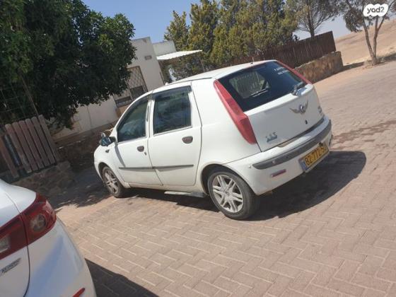 פיאט פונטו ספייס (דור II) ELX אוט' 1.2 (80 כ''ס) בנזין 2003 למכירה בערד