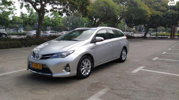 טויוטה אוריס הייבריד TS סטיישן הייבריד אוט' 1.8 (99 כ"ס) בנזין 2014 למכירה בנתניה