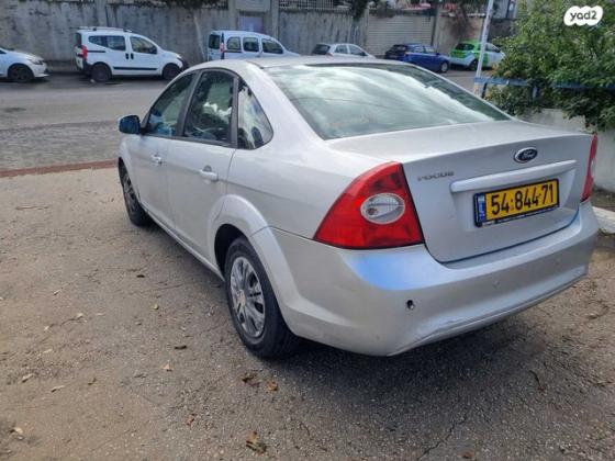 פורד פוקוס Trend סדאן אוט' 1.6 (100 כ''ס) בנזין 2011 למכירה בראשון לציון