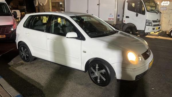 פולקסווגן פולו Basic ידני 1.4 (60 כ''ס) בנזין 2000 למכירה באלעד