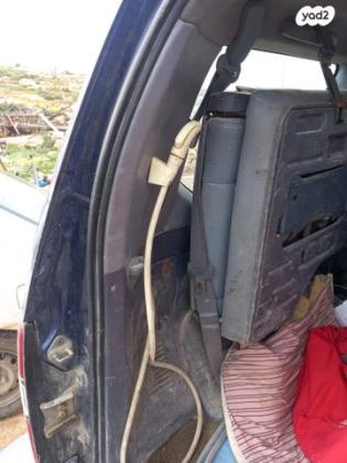 טויוטה לנד קרוזר פרדו ארוך 4X4 Luxury אוט' דיזל 8 מק' 3.0 (125 כ''ס) דיזל 1999 למכירה במעון