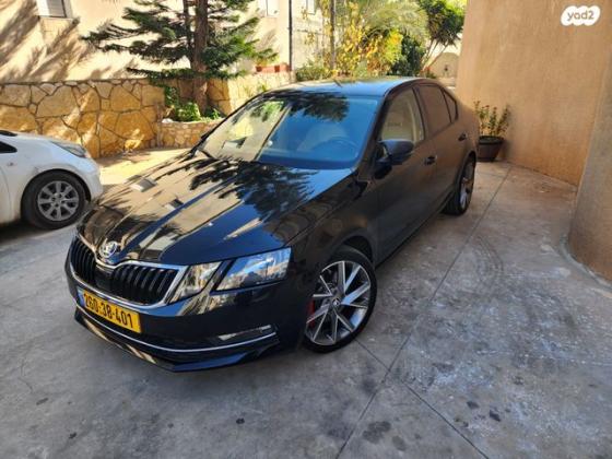 סקודה אוקטביה Exclusive אוט' 1.8 (180 כ''ס) בנזין 2017 למכירה בכרמיאל