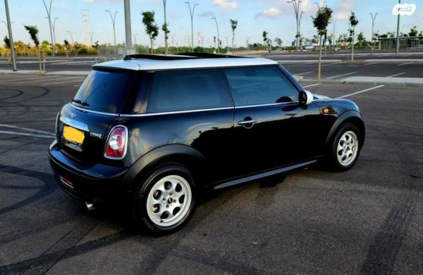 מיני קופר Pepper אוט' 3 דל' 1.6 (122 כ"ס) בנזין 2012 למכירה בבאר יעקב