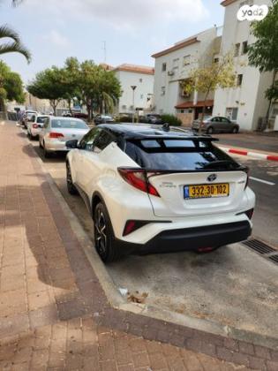 טויוטה C-HR Chic הייבריד אוט' 1.8 (98 כ"ס) בנזין 2021 למכירה בקרית אתא