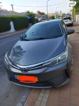 טויוטה קורולה Sun אוט' 1.6 (132 כ"ס) בנזין 2018 למכירה ברעננה