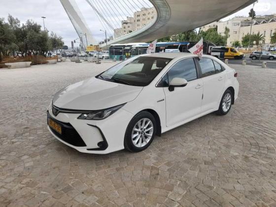 טויוטה קורולה הייבריד Sun סדאן אוט' 1.8 (98 כ''ס) בנזין 2019 למכירה בירושלים