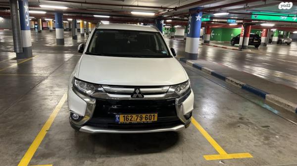 מיצובישי אאוטלנדר Intense אוט' 5 מק' 2.0 (150 כ"ס) בנזין 2017 למכירה בהרצליה