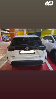 טויוטה יאריס קרוס HSD Eco אוט' 1.5 (92 כ''ס) בנזין 2022 למכירה בראשון לציון