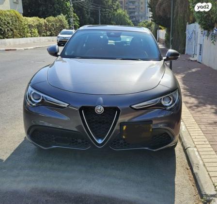 אלפא רומיאו סטלויו 4X4 TI AWD אוט' 2.0 (200 כ''ס) בנזין 2021 למכירה ביהוד מונוסון