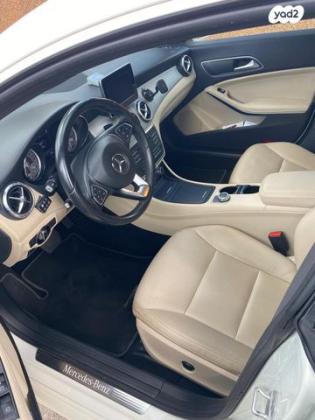מרצדס CLA CLA180 Urban אוט' 1.6 (122 כ"ס) בנזין 2015 למכירה ברעננה