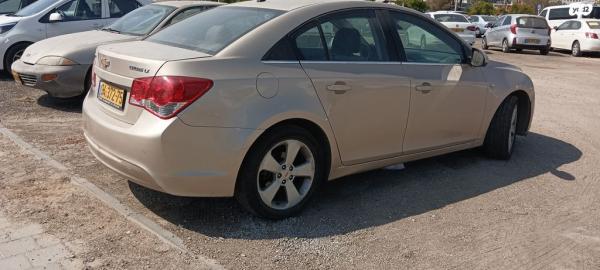 שברולט קרוז LT סדאן אוט' 1.8 (140 כ''ס) בנזין 2011 למכירה בכפר סבא