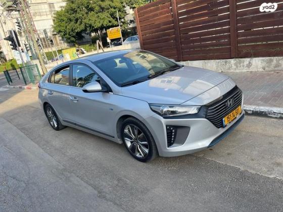 יונדאי איוניק Premium הייבריד אוט' 1.6 (141 כ"ס) בנזין 2017 למכירה בפתח תקווה