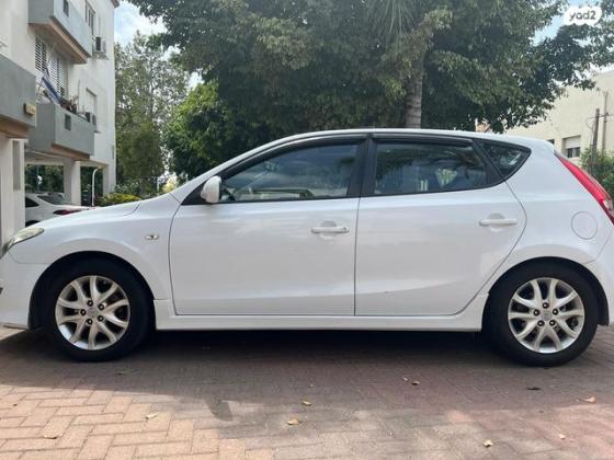 יונדאי i30 Supreme אוט' 1.6 (126 כ''ס) בנזין 2010 למכירה בהרצליה