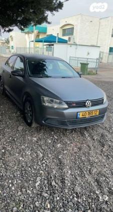 פולקסווגן ג'טה Trendline אוט' 1.2 (105 כ"ס) בנזין 2013 למכירה בטירה